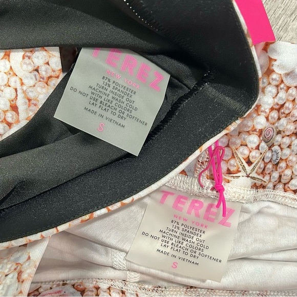 NWT Terez 2-Piece Set Hi Shine Sea Pearls Pattern Leggings Sports Bra Size S - Picture 6 of 7